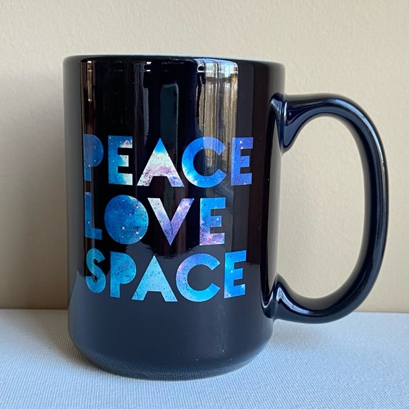 unsigned Other - Peace Love Space The Franklin Institute cosmic coffee mug in black and blue